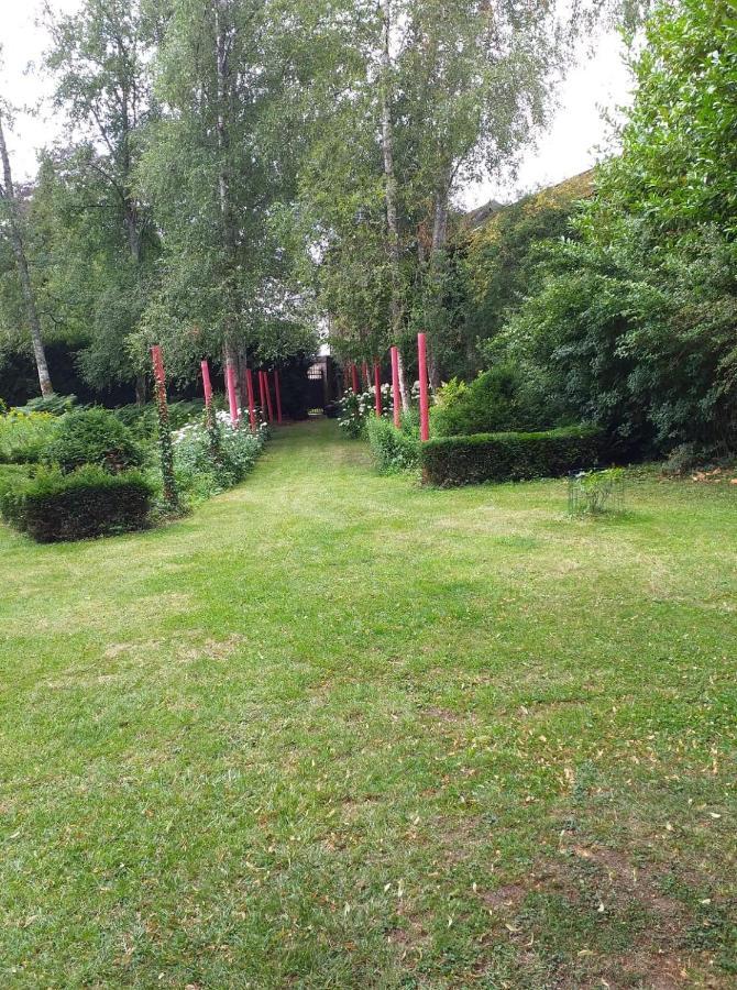 Villa Les Camelias Fontaine-lès-Vervins Exterior foto